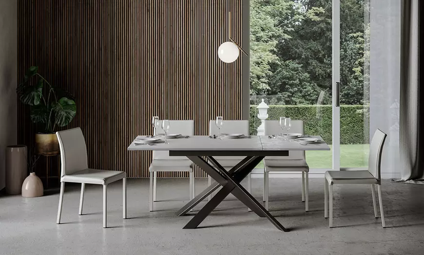 Image 11: Uitschuifbare eetkamertafel 'Ganty'