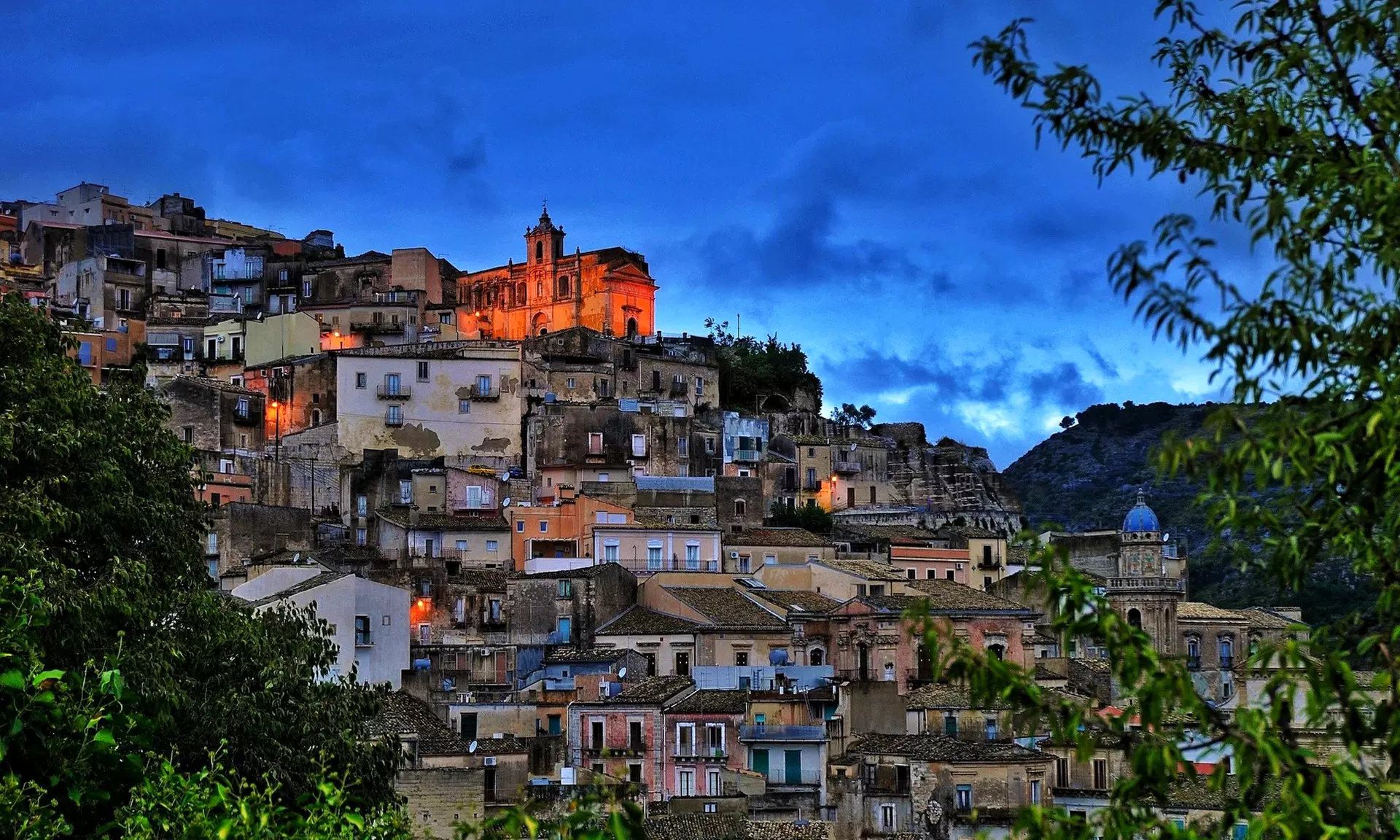 ✈ Sicily Road Trip with Flights, Car & Stay