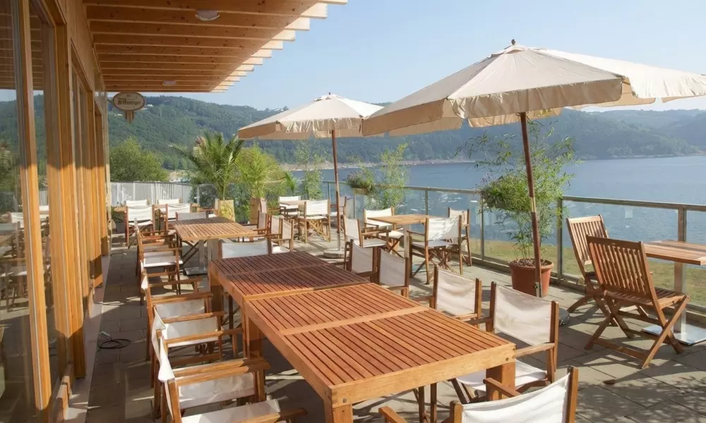 Pizza, Flammkuchen, Burger oder Schnitzel mit Pommes nach Wahl