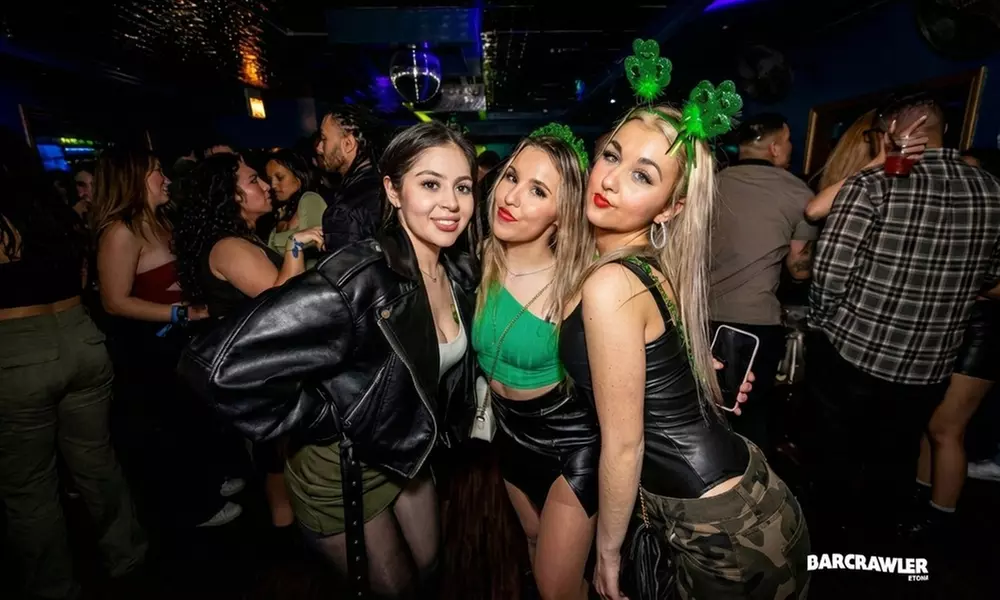 St. Patrick's Weekend Bar Crawl in Pittsburgh with Drink Specials