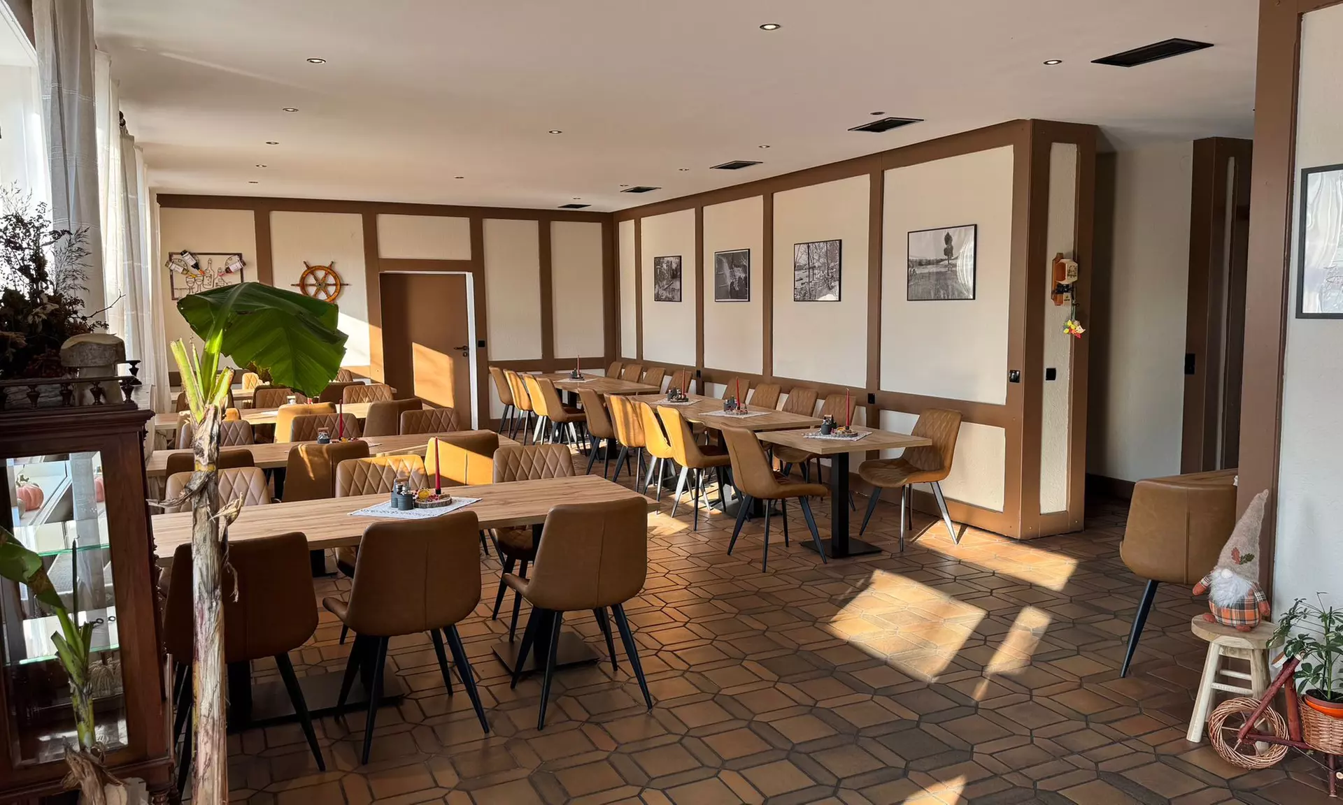 Festlicher Gänsebraten mit Beilagen für 2, 4 oder 8 Personen