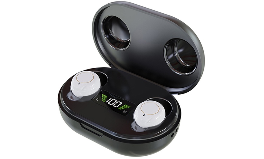 Image 4: Hearing Aids with LED Charging Case; Smart Noise Reduction