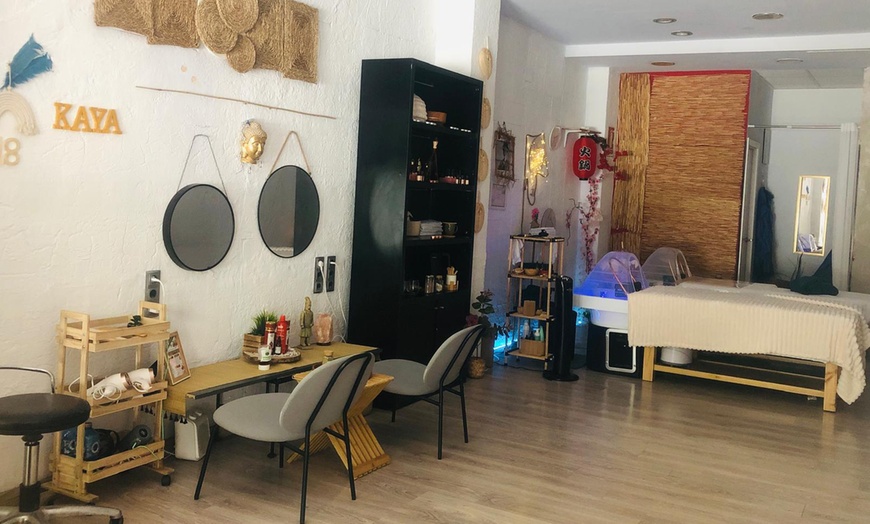 Image 3: Spa capilar japonés con facial Kobido y bebida de cortesía para 1