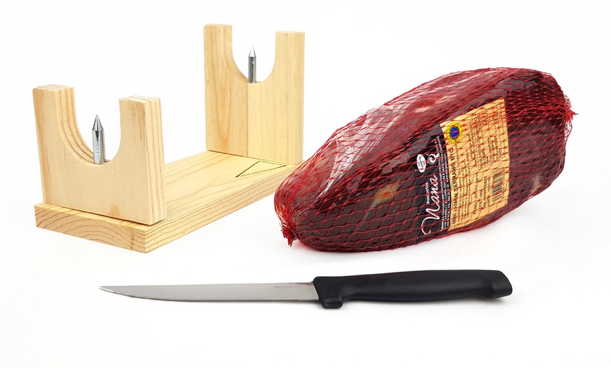 Image 7: Jamón serrano con accesorios