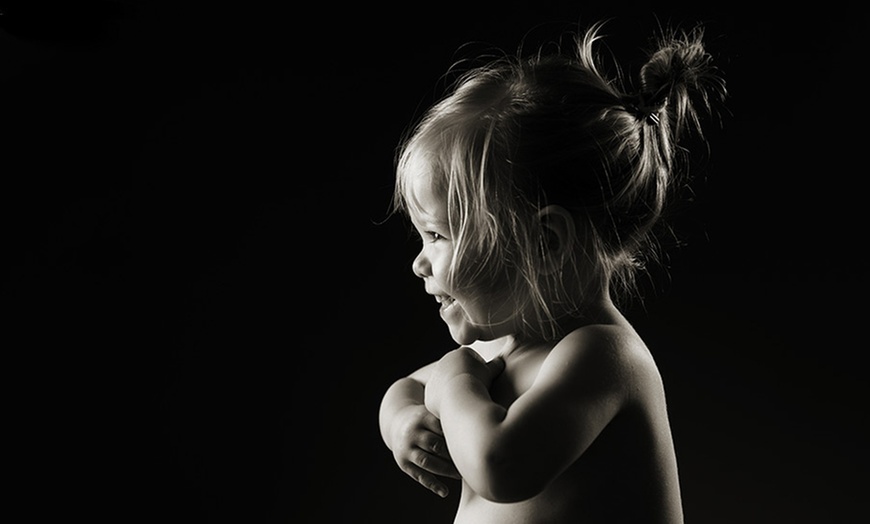 Image 2: Children's Photoshoot with Prints