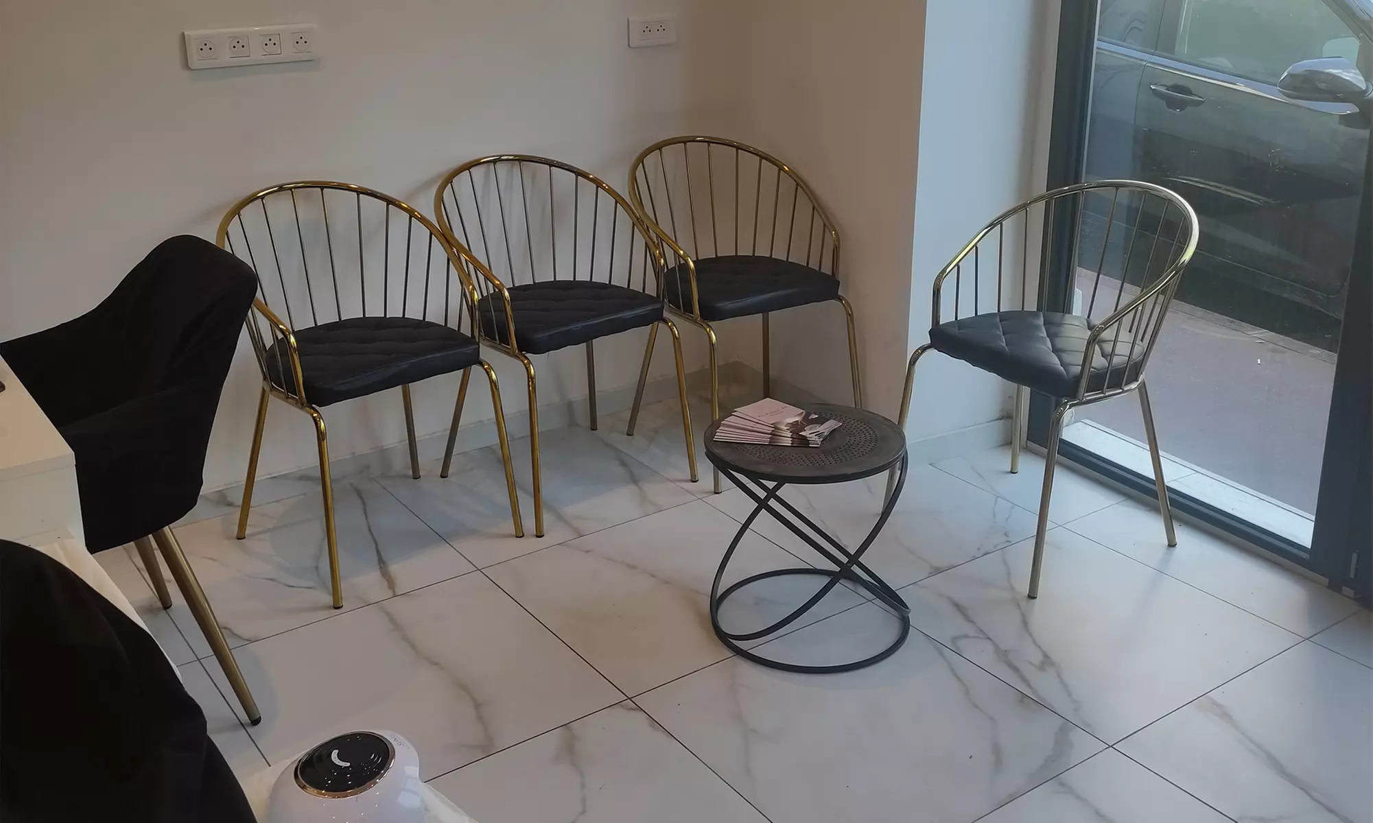 Forfait shampoing, coupe, brushing, coloration ou mèches en option