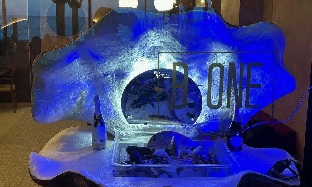 Menú mediterráneo prémium para 2 o 4 personas frente al mar