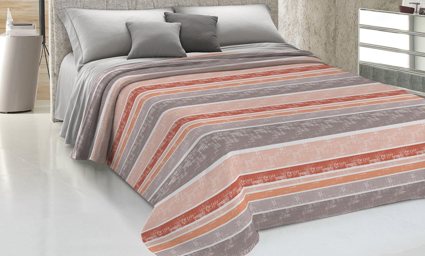 Image 2: Colcha fina 100% algodón ideal para primavera y verano