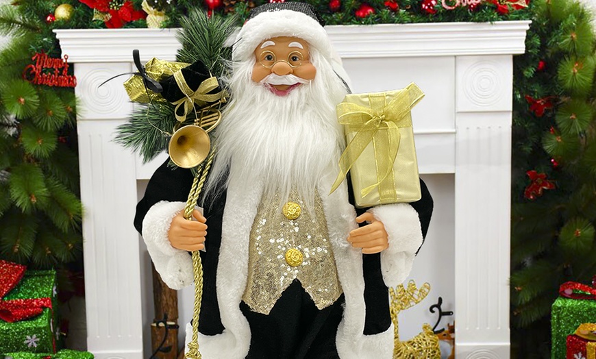 Image 32: Décoration père Noël avec costume