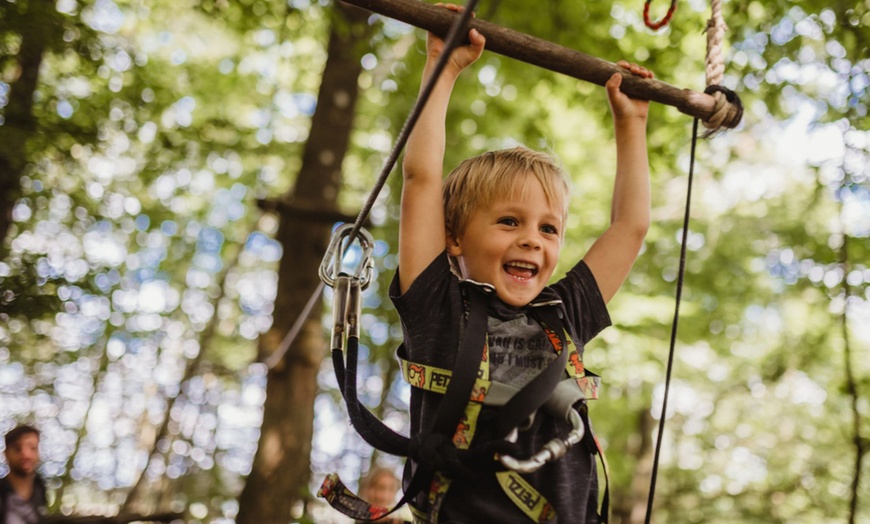 Image 6: Une entrée accrobranche en basse ou haute saison à Adventure Park