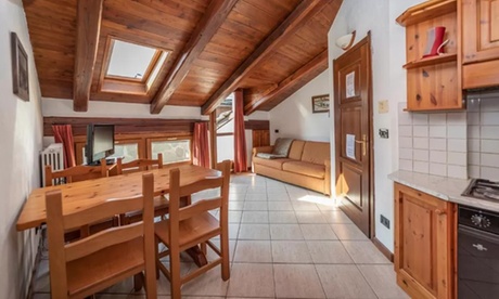 Sestriere, loc. Saluze D'Oulx: soggiorno in monolocale o bilocale con cucina per 2 o 4 - Appartamenti Gruppo ABC