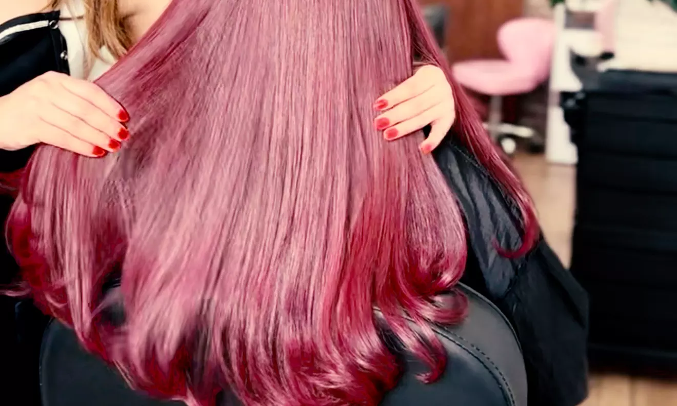 Up to 10% Off on Haircut, Blowout, Gel Mani and Keratin Treatment at Jannie's V Salon