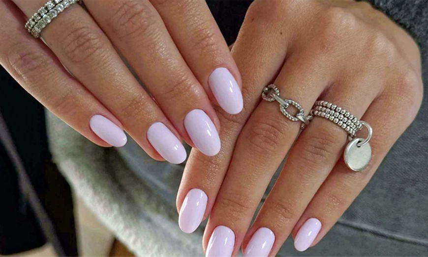 Image 1: Des mains et des pieds soignés durablement avec Sonia Nail's