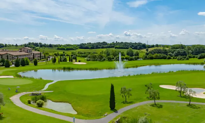 Lago di Garda 4*: Soggiorno con colazione o mezza pensione e Spa