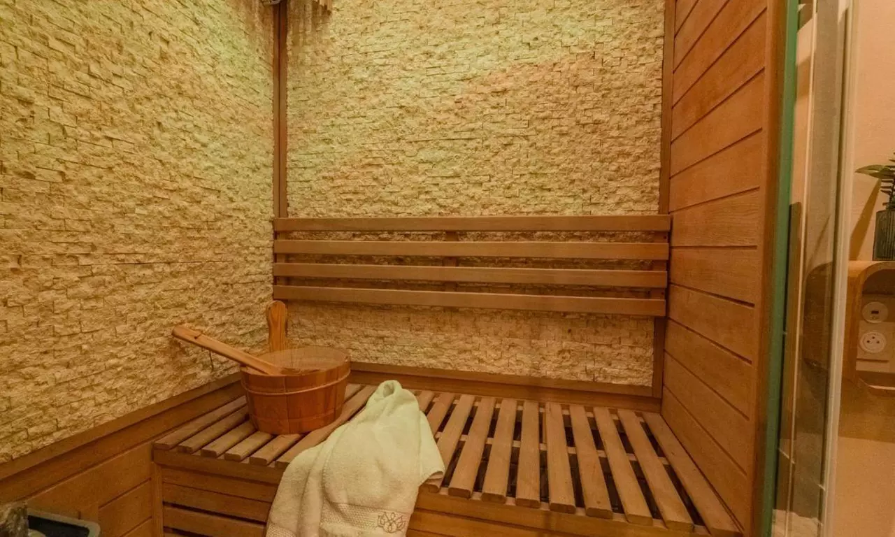 2h d'accès au spa privatif avec sauna, hammam et bains à remous