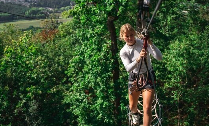 Image 9: Une entrée accrobranche en basse ou haute saison à Adventure Park