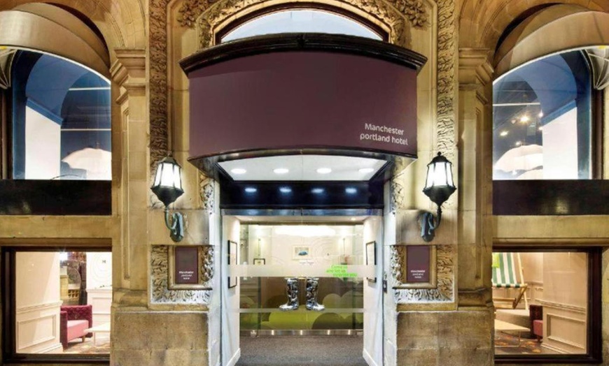 Image 15: Manchester: Standard Double Room with Breakfast