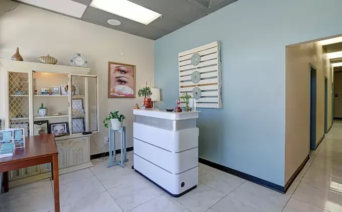 Rejuvenating Head Spa Treatments – Deep Relaxation, Heads Up & More