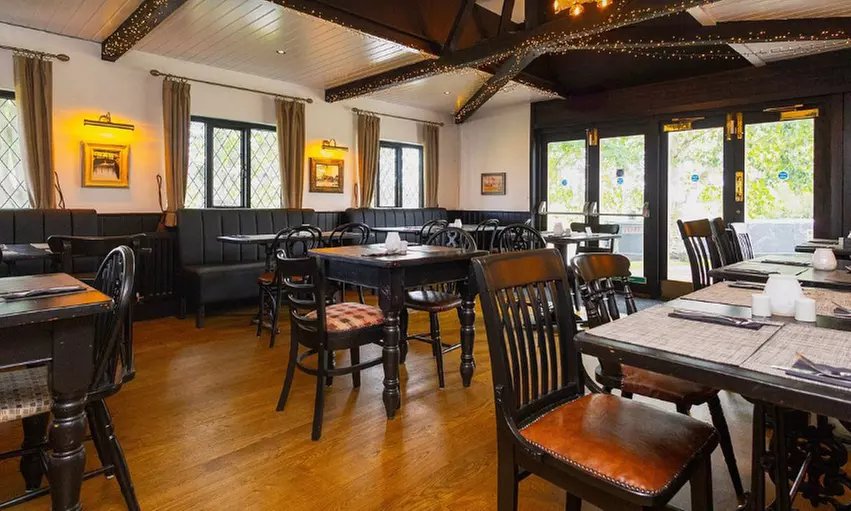 Sunday Roast Platter & Wine for 2, 3 or 4