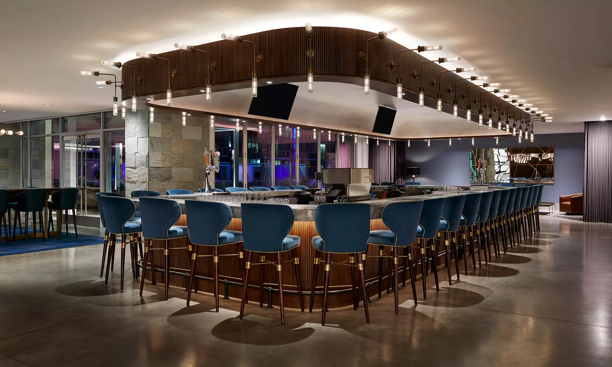 Member Pricing: 4-star Hotel in Camelback Foothills with Pools, Golf
