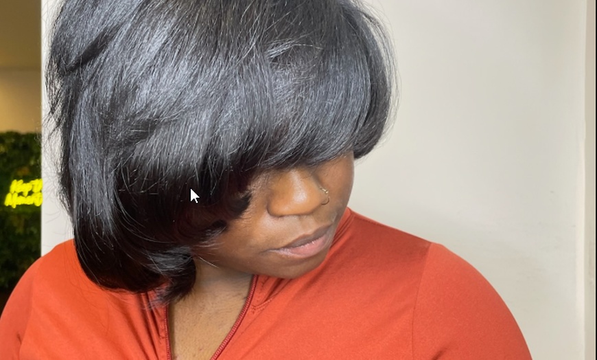 Image 4: Shampoo, Blow dry, Trim + Silk Press for Smooth Hair!