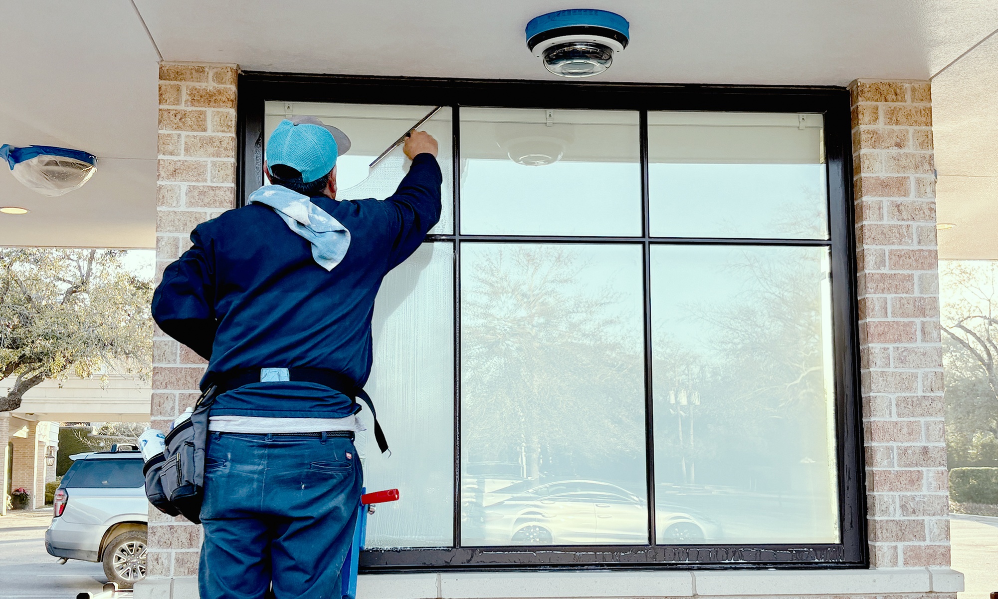 Get Interior & Exterior Window Cleaning with a Expert Care! 