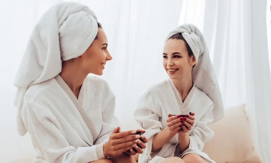 Image 4: Relaxing Spa Day with a 55 Min Treatment & Refreshments for up to 2!
