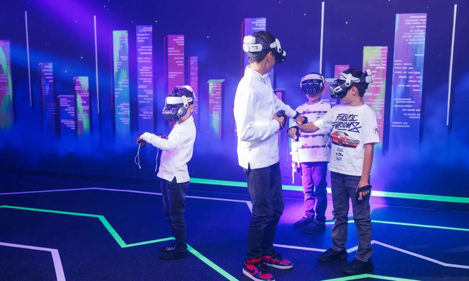 Join the Virtual Hero Experience Up to 10 Players