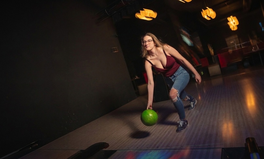 Image 3: Bowling, Arcade & Party Fun at Quick Games Hub in Mississauga, ON