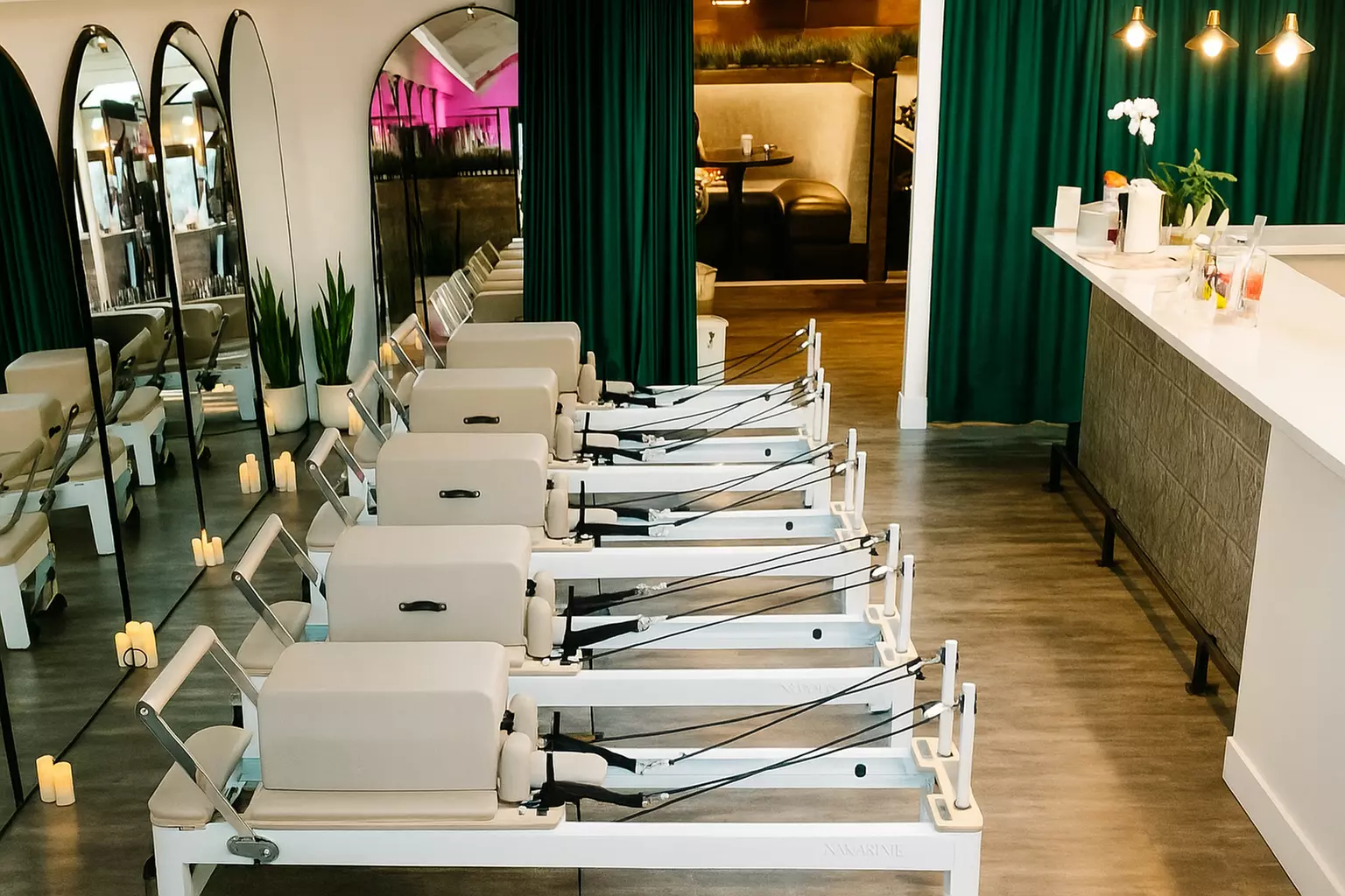 Pilates, Yoga, & Wellness Movement Classes in Chicago, Illinois