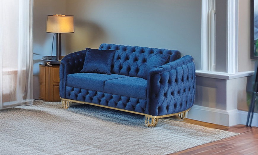 Image 3: Chesterfield & Kingston 3+2 Sofa Sets