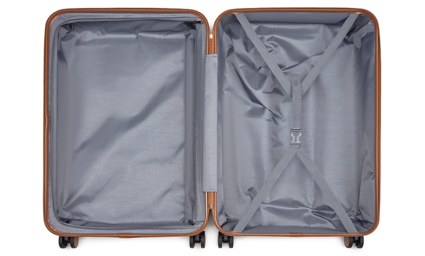 Image 4: Set de viaje azul marino con maleta rígida, bolsa de mano y neceser