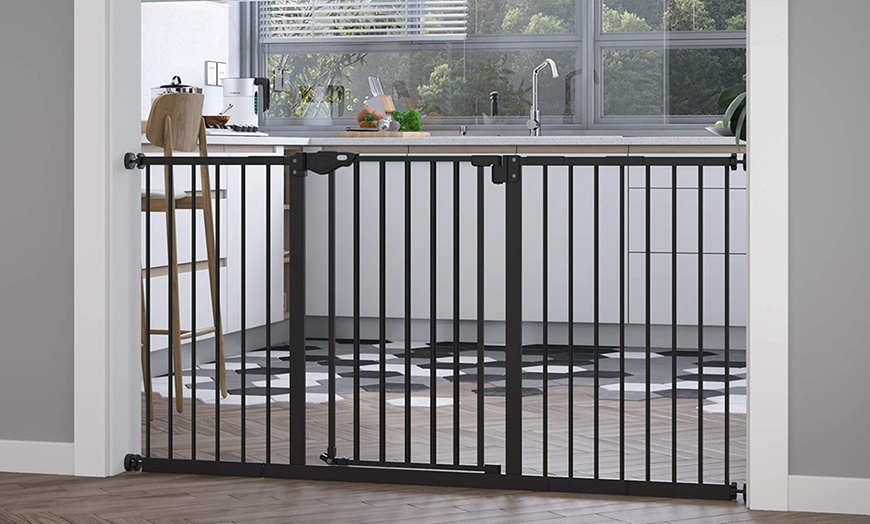 Image 17: PawHut Adjustable Pet Safety Gates for Secure Doorway & Stair Barriers