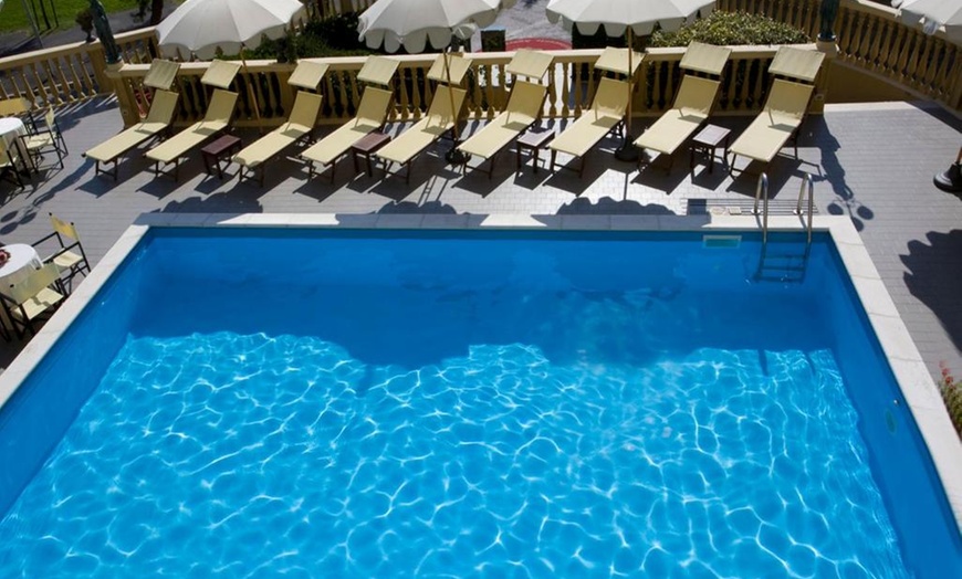 Image 16: Pesaro 5*: camera Business per 2 in Day-Use o pernottamento con Spa 