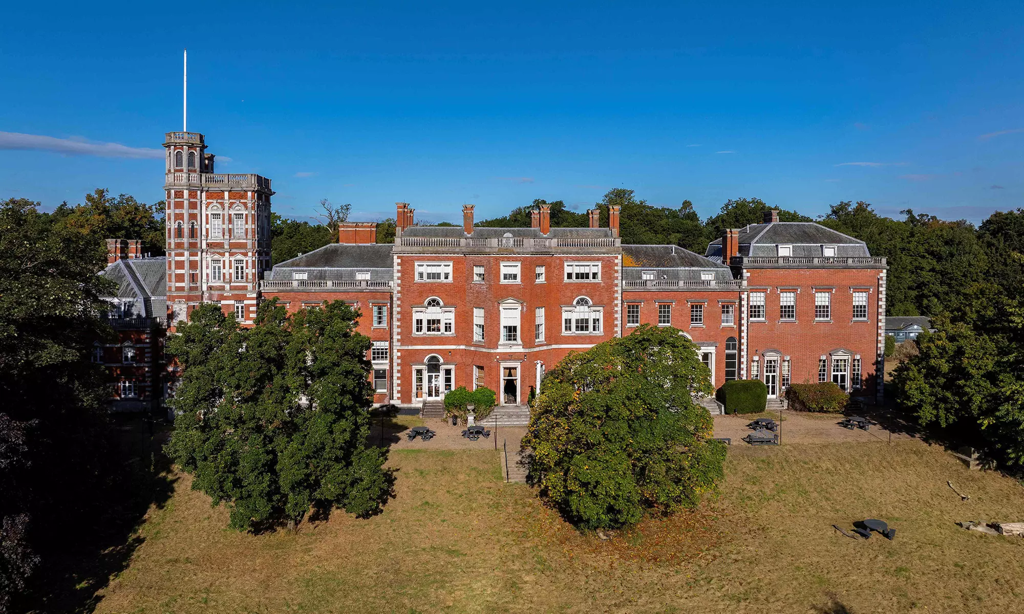 Hertfordshire: One or Two-Night Stay with Breakfast