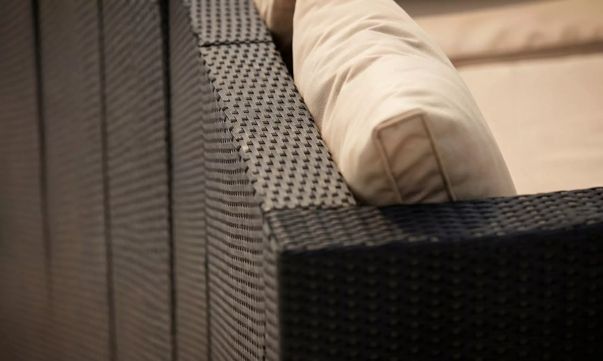 Salon de jardin modulable Kocoon 5 places en résine tressée