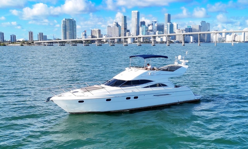 Image 5: Private Luxury Yacht 60 ft + Up to 13 People from Miami River!