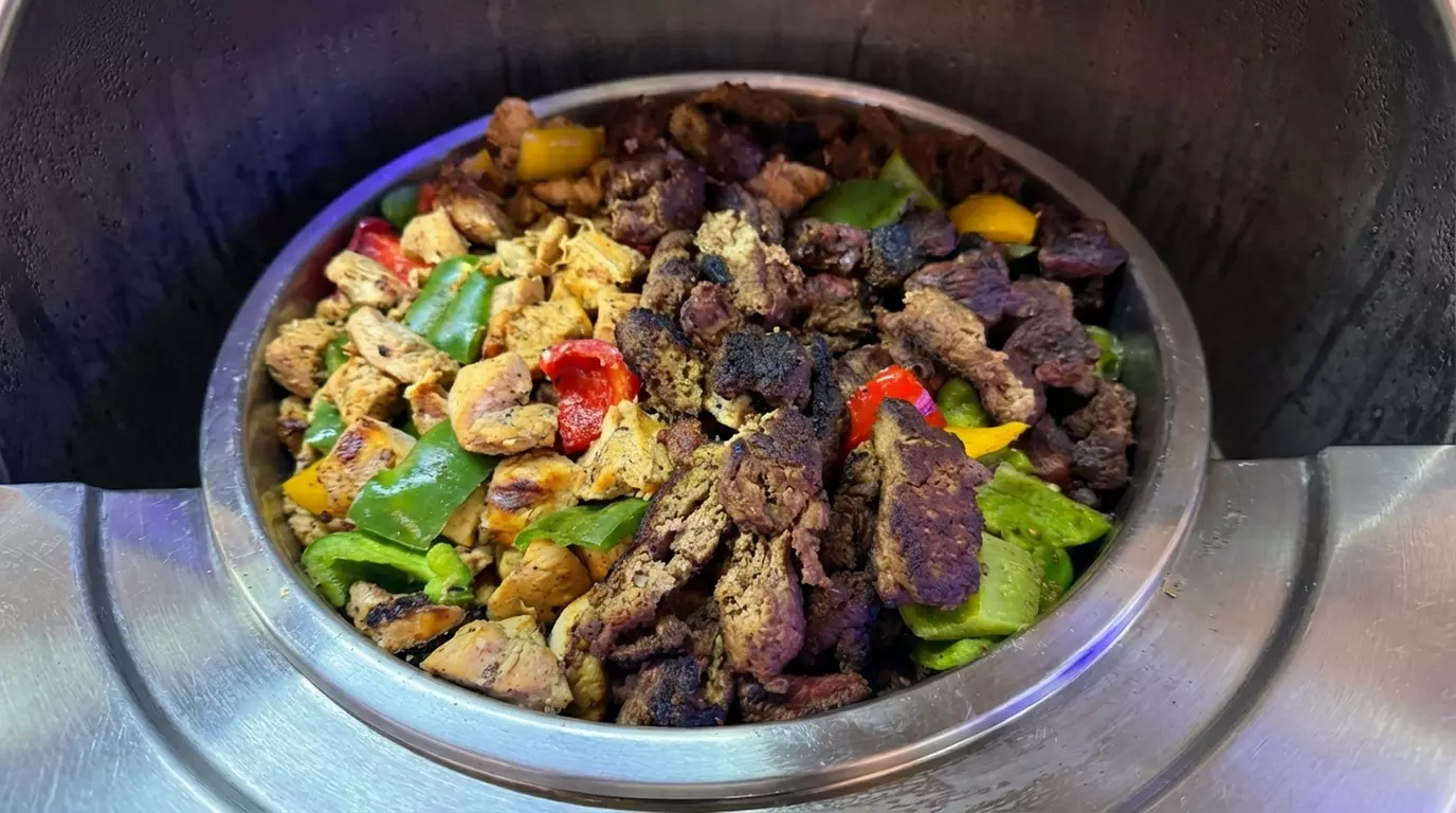 4* Iftar buffet with Bottomless Ramadan Drinks For a Child or 4 Adults