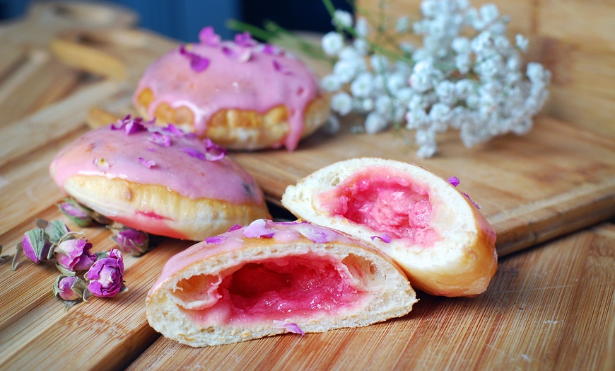 Image 3: Freshly Baked Emirati Goodies