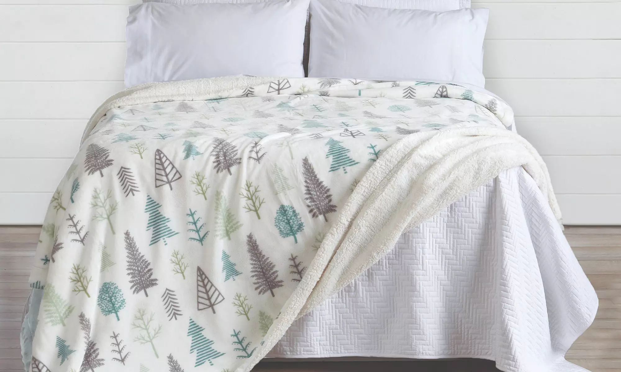 Cozy Plush Velvet & Sherpa Reversible Throw Blanket