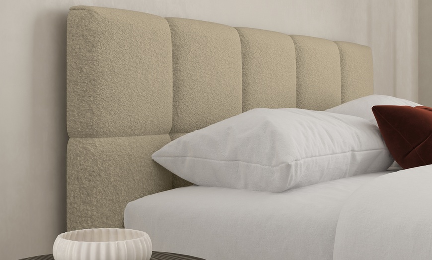 Image 9: DS Living Ovella Cubed Upholstered Bed