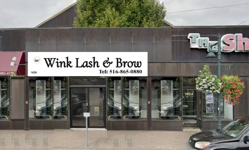 Image 4: Get 60, 80, 100, Or 120 Piece Eyelash Extension Sessions for 60-Minute