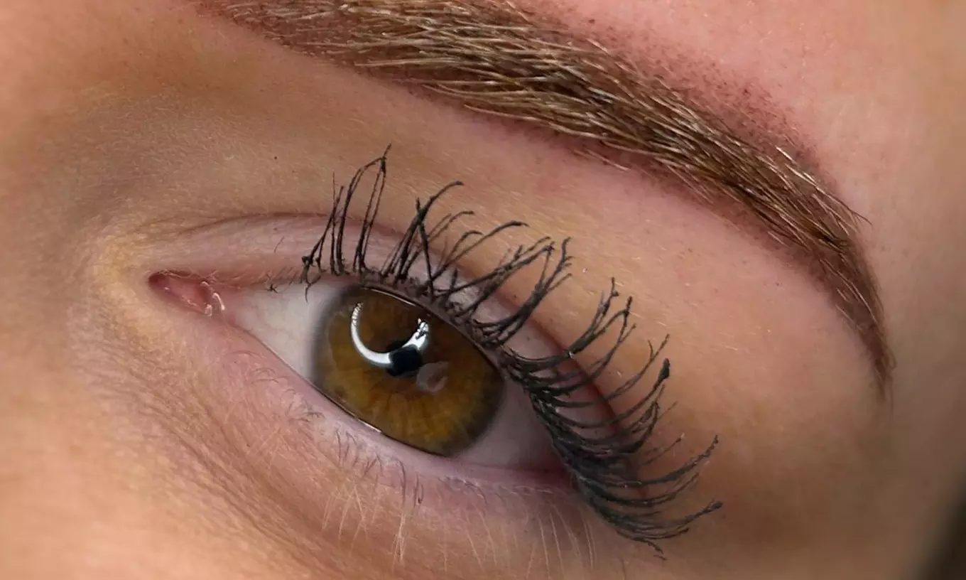 Powder Brows, Aquarelle Lips oder Wimpernkranzverdichtung für 1 Person