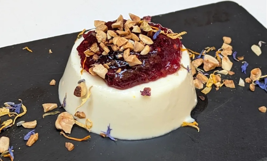 Image 4: Menú italiano para 2 con opción prémium con botella de vino y postre