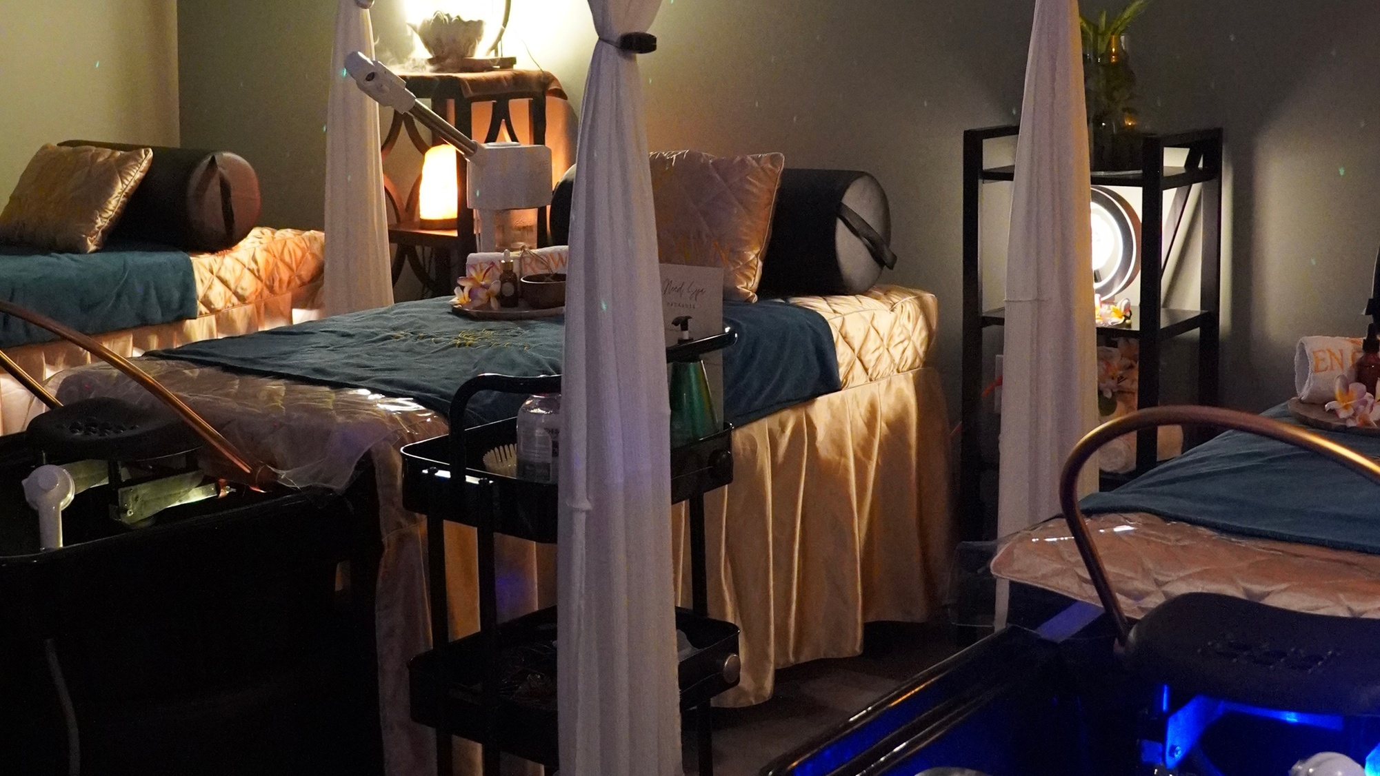 Luxury Head Spa for One, Busy Moms & Dads, or Couples at Zen Crown