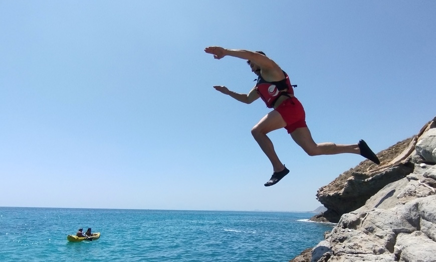 Image 4: Ruta en kayak y snorquel en las calas de Villajoyosa para 1, 2, 4 u 8