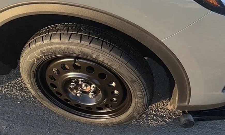 Image 4: Emergency Tire Change/Jumpstart Service/Auto Lockout/Gas Delivery