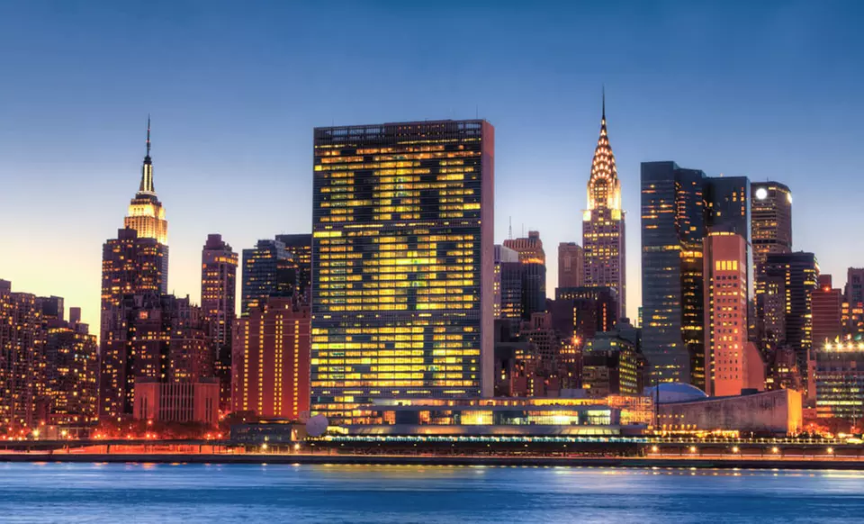 Stay at The DoubleTree by Hilton Hotel Metropolitan in Manhattan. Dates Available into March 2015. - Primary Image