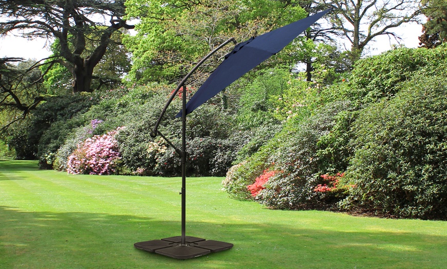 Image 4: Cantilever Parasols, 5 Colours