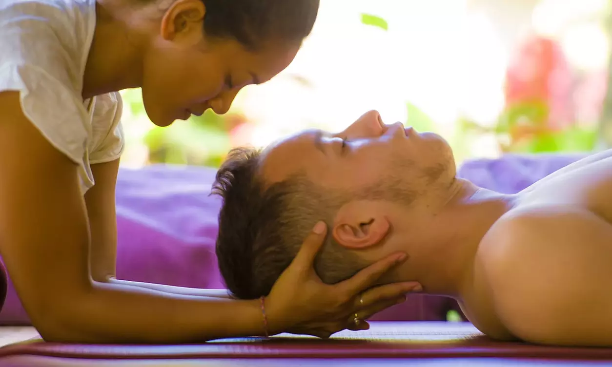 60 or 90-Min Choice of Swedish, Deep Tissue / Thai Combination Massage